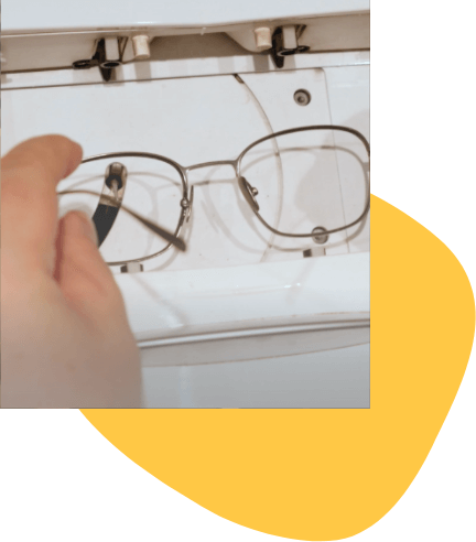 Montage de lunettes par JRC Opticiens